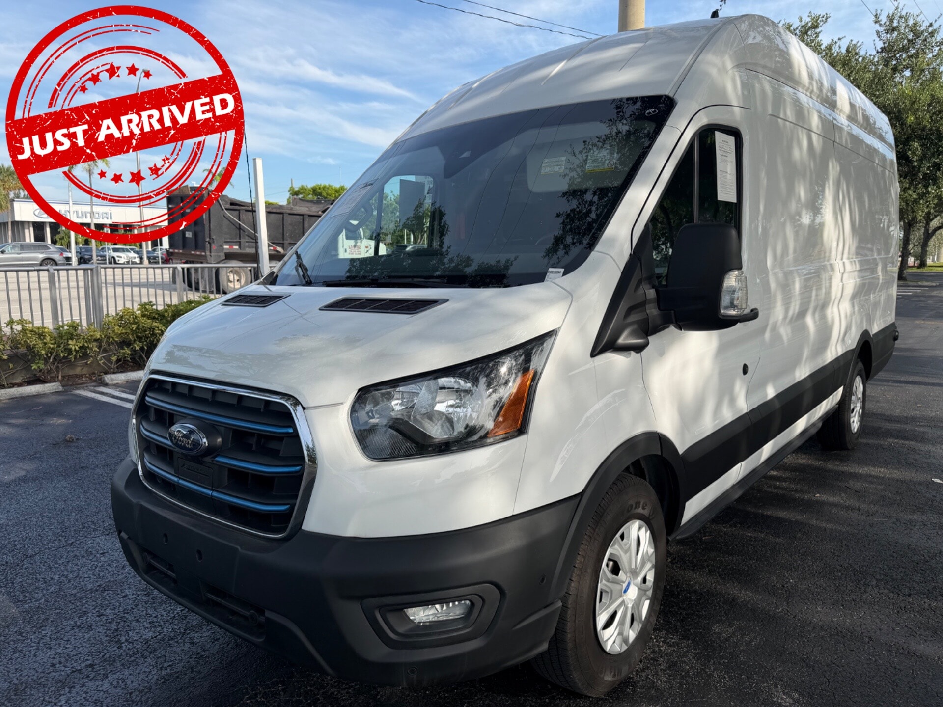 ford e-transit cargo van 2022 1FTBW3XK0NKA14217 image ford e-transit cargo van 2022 1FTBW3XK0NKA14217 image